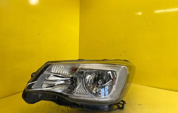 Subaru Forester SJ Headlight/headlamp 301177676