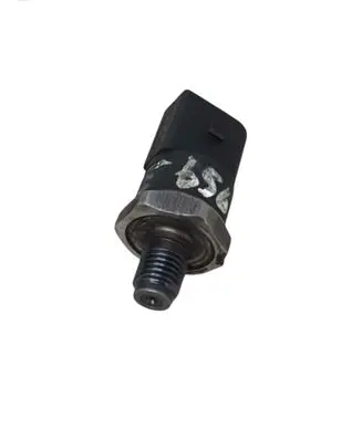 Mercedes-Benz A W168 Fuel pressure sensor 0281002498