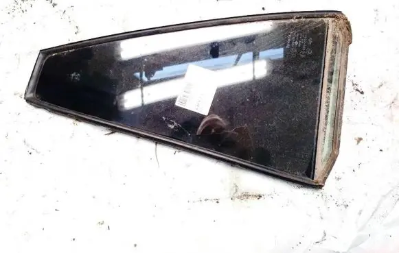 Rear vent window glass