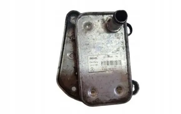 Mercedes-Benz Vito Viano W639 Engine oil radiator A6461880301