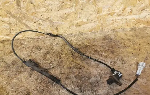 Toyota Corolla Verso AR10 ABS brake wheel speed sensor 8954202040