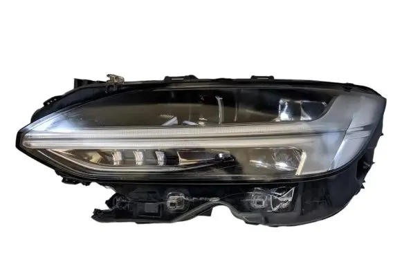 Volvo S90, V90 Headlight/headlamp 31468906