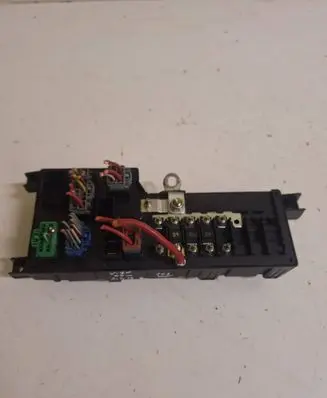 Volvo V70 Fuse module
