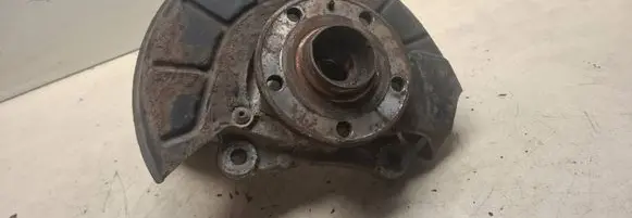 Volkswagen PASSAT B6 Front wheel hub 3C0407257