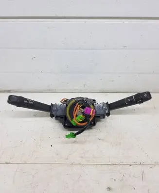 Volvo S60 Wiper turn signal indicator stalk/switch 8666597 01W28A