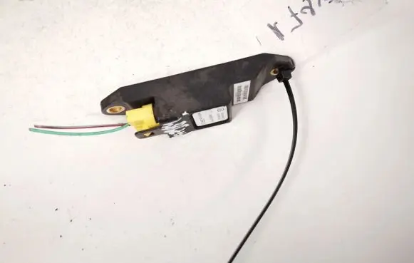 KIA Carens I Airbag deployment crash/impact sensor 0k2fe677f9