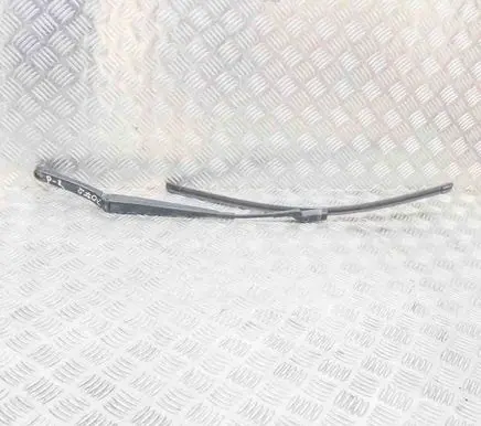 Volkswagen PASSAT B6 Windshield/front glass wiper blade 3C1955409C