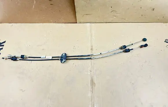 Gear shift cable linkage