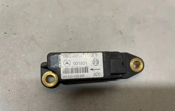 Mercedes-Benz C W202 Airbag deployment crash/impact sensor 0018200726