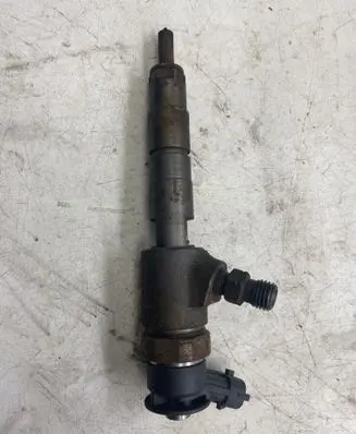 Peugeot 508 Fuel injector 0445110340