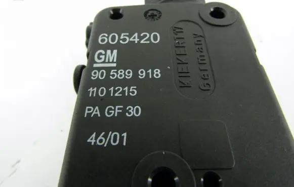 Opel Astra G Central locking motor 90589918