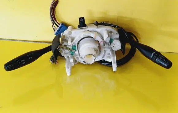 Mazda 626 Wiper turn signal indicator stalk/switch 175094