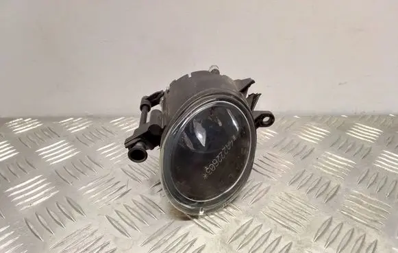 Audi A4 S4 B7 8E 8H Front fog light 8E0941700B 0305063004
