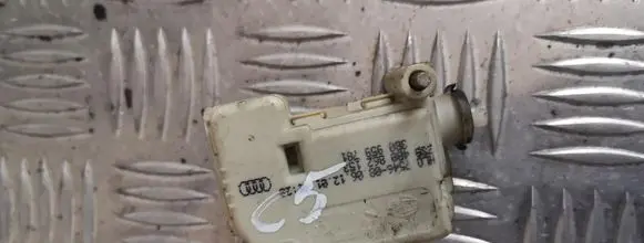 Fuel tank cap lock motor