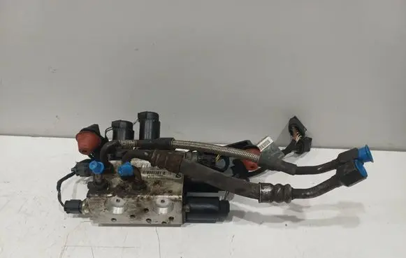 BMW 5 E60 E61 Active stabilizer control/valve assembly 6760840
