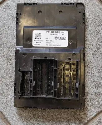 Audi A5 Comfort/convenience module 8W1907063C 8W1907063 F005V02568