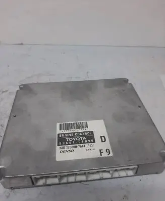 Toyota Corolla Verso AR10 Engine control unit/module 896610F090 MB1758007614