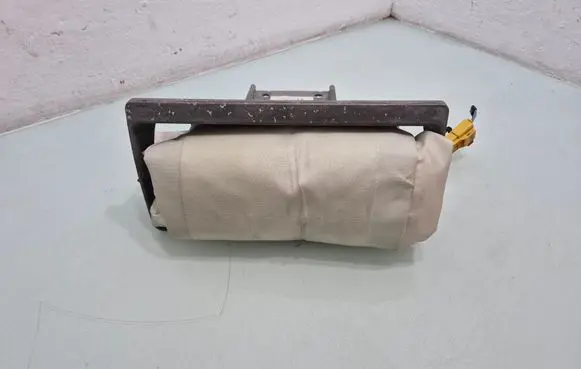 Chrysler Voyager Passenger airbag P04680889AD