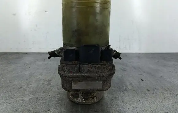 Seat Ibiza III (6L) Power steering pump 6Q0423156ABTRW
