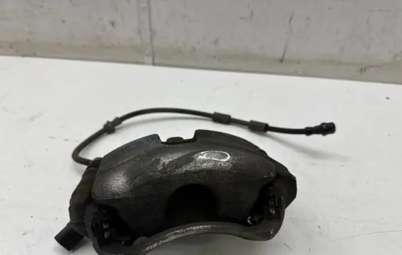 Volkswagen Golf VIII Front brake caliper