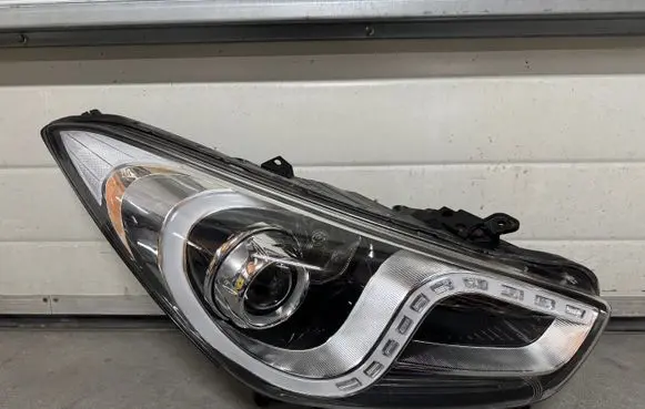 Hyundai i40 Headlight/headlamp 921023ZXXX