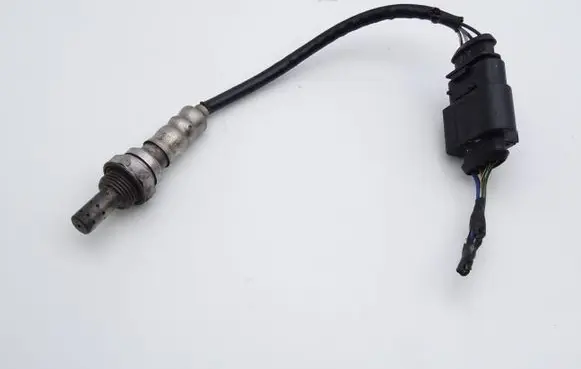 Volkswagen PASSAT B6 Lambda probe sensor 03C906262