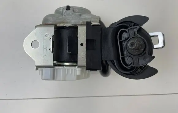 Audi Q7 4M Third row seat belt 4M0857811B 4M0857812B