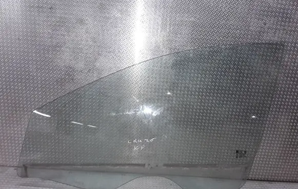 Chevrolet Cruze Front door window glass four-door