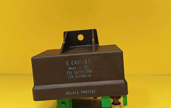 Peugeot 206 Glow plug pre-heat relay 9639912580