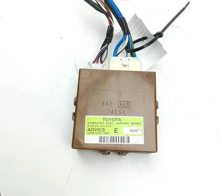 Lexus GS 250 350 300H 450H Rear brake EMF control unit/module 8905030050