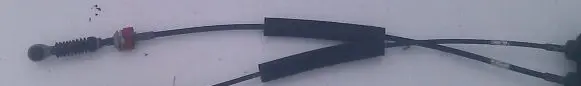 Gear shift cable linkage