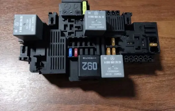 Mercedes-Benz S W222 Fuse box set A2139062302