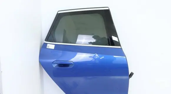 Door (2 Door Coupe)