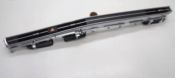 Hyundai Elantra VII Dash center air vent grill 84760-AA010