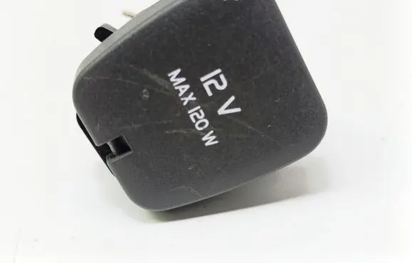 Volvo V60 12 V Socket (rear) 