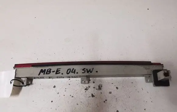 Mercedes-Benz E W211 Third/center stoplight A2118200256 2DA008625