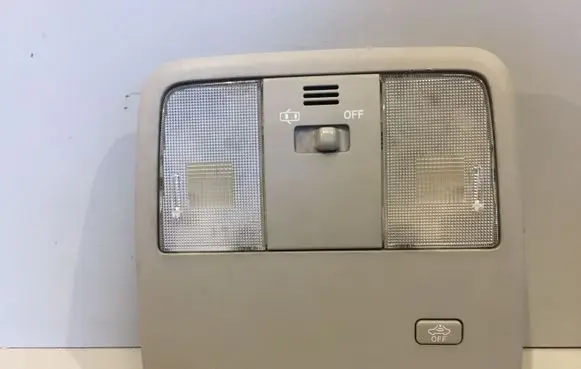 Toyota Avensis T270 Front seat light 6340142020 6340142030