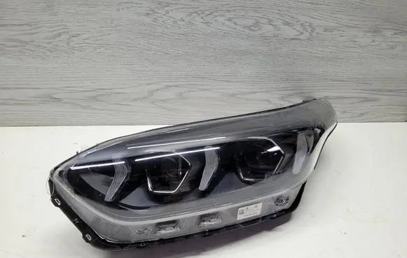 KIA Ceed Headlight/headlamp 92101J7500