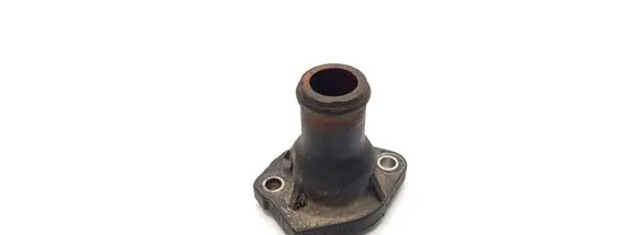 Volkswagen Golf III Engine coolant pipe/hose 026121145E