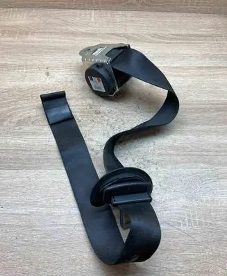 BMW 5 F10 F11 Front seatbelt 610126300B 110316