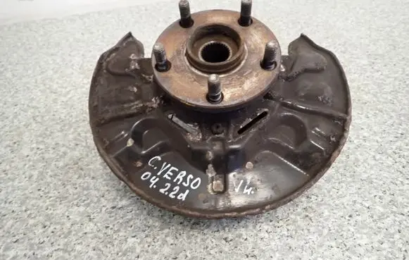 Toyota Corolla Verso AR10 Front wheel hub spindle knuckle