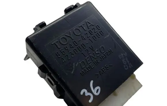 Toyota RAV 4 (XA30) Window wiper relay 8594042020 4230001000