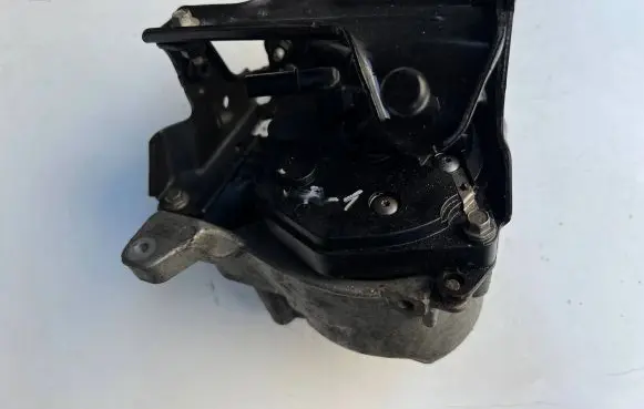 Ford Fiesta Fuel filter housing AV6Q9B262AB F0M600AUZ0A 9482900000