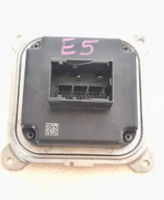 Renault Scenic E-Tech V Voltage converter/converter module 260555572R 10102200007