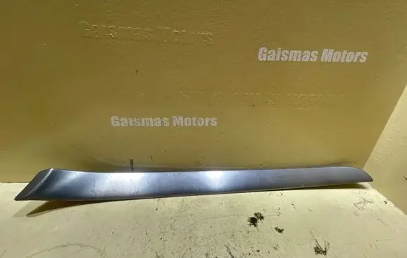 Audi A4 S4 B6 8E 8H Front door trim bar 8e0867409