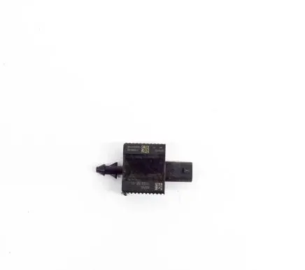 BMW X3 G01 Airbag deployment crash/impact sensor 6833256