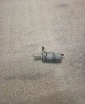 Audi A8 S8 D2 4D Headlight washer pump 357955681