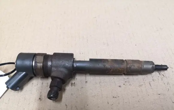 Fuel injector