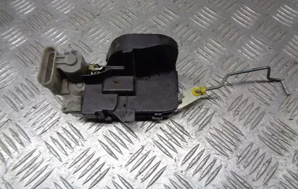 Alfa Romeo 147 Front door lock