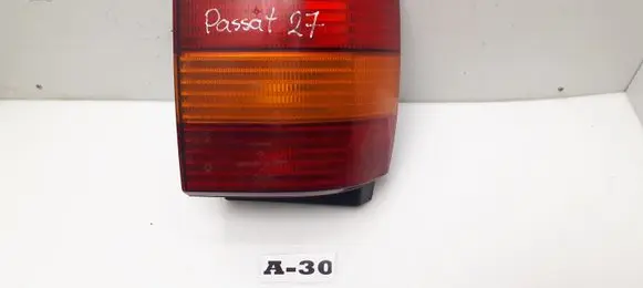 Volkswagen PASSAT B4 Rear/tail lights 3A9945257 3A9945111